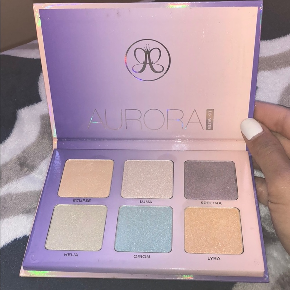 Anastasia Beverley hills glow kit